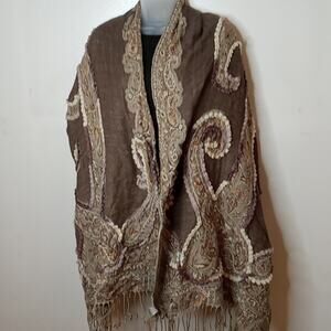 NWT Eyeful Women's 46X72 Paisley fringe embroidered Wrap. Warm, Feminine,Dressy